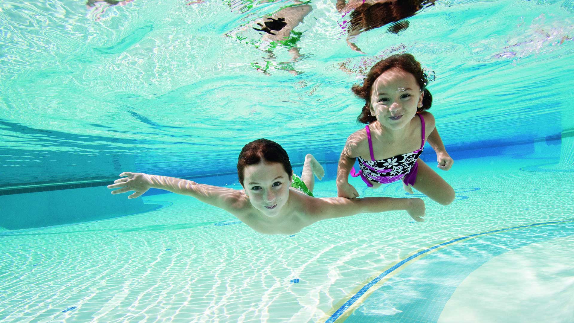 7 Steps to Keep Your Kids Safe at the Pool