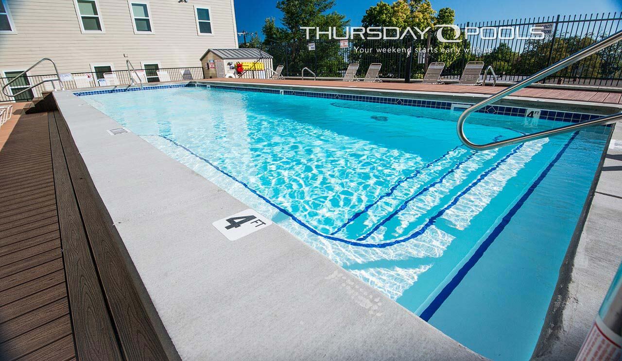 How To Choose the Best Pool Maintenance Professional