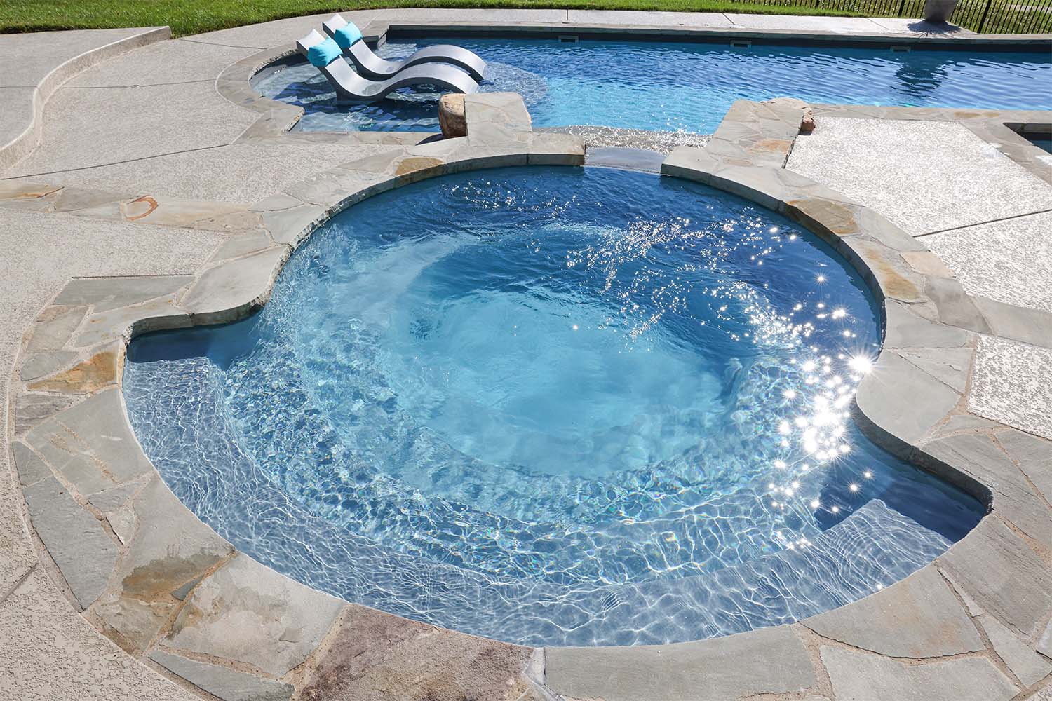 Grand Spa by Thursday Pools