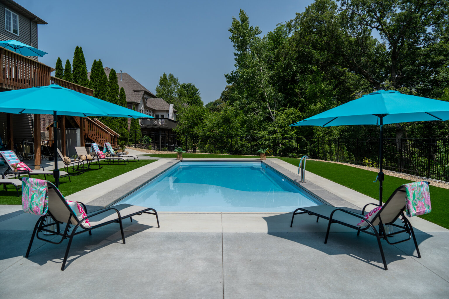 How much more does a beach entry pool cost? | Thursday Pools