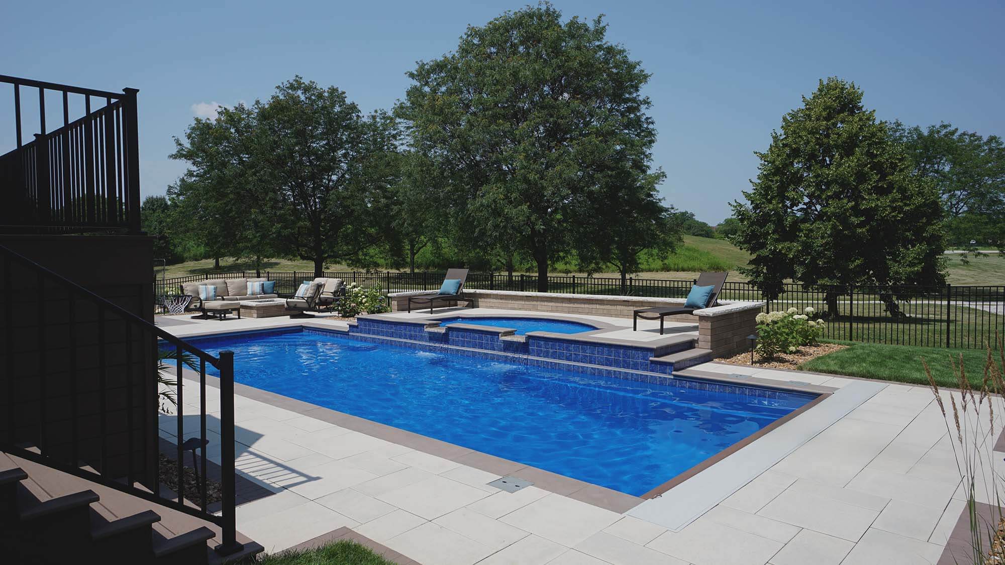 Monolith by Thursday Pools