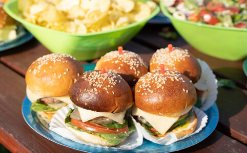 mini cheeseburger sliders
