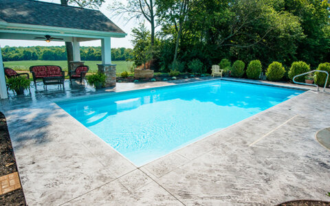 Goliath fiberglass pool in color Caribbean Sparkle