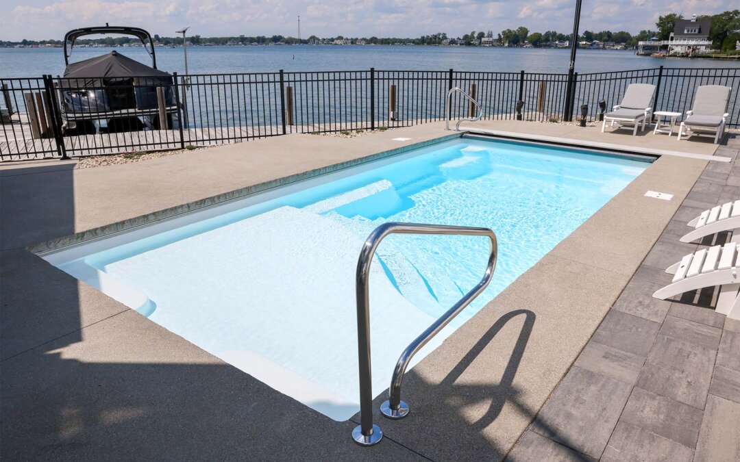 Aspen 12x25 in Arctic Shimmer by Thursday Pools