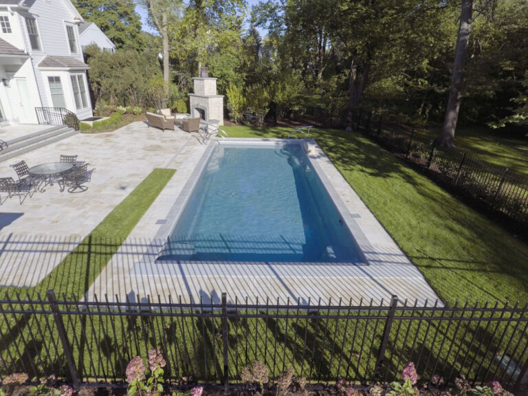DCIM100MEDIADJI_0376.JPG Aspen Chicago Opt by Thursday Pools